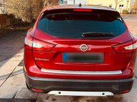 Gebraucht Nissan Qashqai 131 PS (96 kW) 2016 Rot SUV