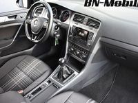 Gebraucht VW Golf VII LOUNGE 110 PS (80 kW) 2015 Schwarz Limousine