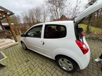 Second-hand Renault Twingo Dynamique 75 CP (55 kW) 2012 Alb Hatchback