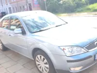 Usado Ford Mondeo Titanium 125 CV (91 kW) 2006 Azul Berlina