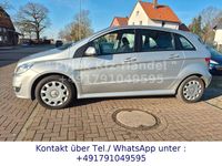 Gebraucht Mercedes B180 109 PS (80 kW) 2011 Silber Van / Kleinbus