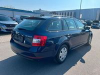 Gebraucht Skoda Octavia Ambition 116 PS (85 kW) 2018 Blau Kombi