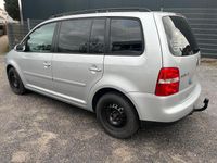 Gebraucht VW Touran 105 PS (77 kW) 2004 Silber Van / Kleinbus