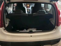 Gebraucht Peugeot 107 68 PS (50 kW) 2008 Weiß Kleinwagen