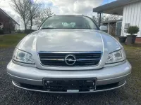 Gebraucht Opel Omega Edition 144 PS (105 kW) 2002 Silber Kombi