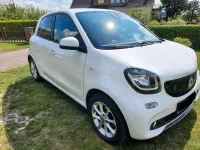 Gebraucht Smart ForFour Electric Drive 58 kW (80 PS) 2019 Weiß Kleinwagen