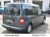 Second-hand VW Caddy Team 109 CP (80 kW) 2009 Gri Monovolum