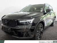 Neu Volvo XC40 Plus 163 PS (119 kW) 2025 Schwarz SUV