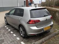 Gebraucht VW Golf VII Highline 150 PS (110 kW) 2015 Grau Limousine