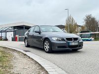 Gebraucht BMW 320 150 PS (110 kW) 2006 Silber Limousine