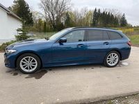 Gebraucht BMW 320 Shadowline 190 PS (139 kW) 2024 Blau Kombi