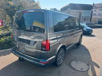 Gebraucht VW Multivan Generation Six 150 PS (110 kW) 2022 Grau Van