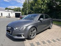 Gebraucht Audi A3 Sport 116 PS (85 kW) 2017 Grau Limousine