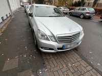 Gebraucht Mercedes E350 226 PS (166 kW) 2009 Silber Limousine