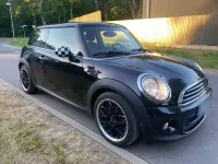 Gebraucht Mini ONE 75 PS (55 kW) 2012 Schwarz Kleinwagen