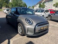 Używany Mini Cooper Essential 136 KM (100 kW) 2022 Srebrny Hatchback