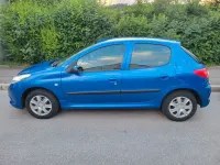 Gebraucht Peugeot 206+ 73 PS (53 kW) 2011 Blau Kleinwagen