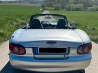 Second-hand Mazda MX5 110 CP (80 kW) 2004 Argintiu Cabrio