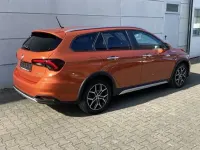 Gebraucht Fiat Tipo Cross 131 PS (96 kW) 2022 Andere farbe metallic Kombi