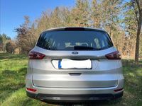 Gebraucht Ford S-MAX Titanium 150 PS (110 kW) 2016 Silber Van / Kleinbus