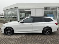 Gebraucht BMW 318 M Sport 150 PS (110 kW) 2024 Alpinweiß uni Kombi