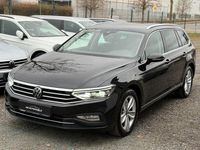 Gebraucht VW Passat 150 PS (110 kW) 2022 Schwarz Limousine