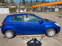 Gebraucht Hyundai i20 Edition+ 77 PS (56 kW) 2011 Blau Kleinwagen
