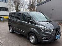 Gebraucht Ford Tourneo Titanium 131 PS (96 kW) 2019 Grau Van / Kleinbus
