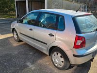 Gebraucht VW Polo 64 PS (47 kW) 2004 Silber Kleinwagen