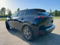 Gebraucht Peugeot e-2008 Active 100 kW (136 PS) 2021 Schwarz SUV