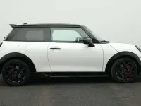 Używany Mini John Cooper Works 231 KM (169 kW) 2025 Biały Hatchback