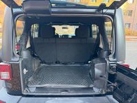 Gebraucht Jeep Wrangler Rubicon 200 PS (147 kW) 2012 Schwarz SUV