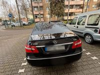 Gebraucht Mercedes E350 231 PS (169 kW) 2010 Schwarz Limousine