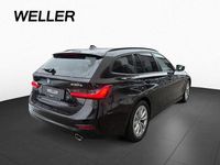 Gebraucht BMW 330e Advantage 292 PS (214 kW) 2022 Schwarz ii (schwarz) Kombi