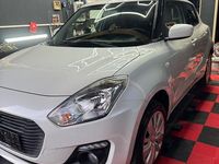 Gebraucht Suzuki Swift Comfort 90 PS (66 kW) 2017 Weiß Kleinwagen