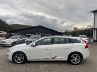 Gebraucht Volvo V60 Summum 205 PS (150 kW) 2011 Weiß Kombi