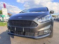 Gebraucht Ford S-MAX Titanium 165 PS (121 kW) 2019 Grau Van / Kleinbus
