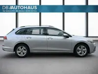 Gebraucht VW Golf VIII Life 110 PS (80 kW) 2024 Silber Kombi