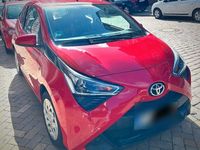 Gebraucht Toyota Aygo 72 PS (52 kW) 2018 Schwarz Kleinwagen