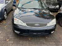 Gebraucht Ford Mondeo Viva 125 PS (91 kW) 2005 Pantherschwarz metallic Kombi