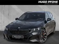 Neu BMW 540 M Sport 303 PS (222 kW) 2026 Saphirschwarz metallic Kombi