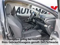 Neu Toyota Yaris 116 PS (85 kW) 2026 Grau Kleinwagen