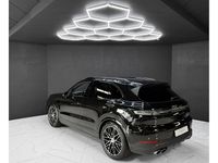 Gebraucht Porsche Cayenne 354 PS (260 kW) 2024 Schwarz SUV