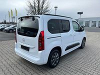 Gebraucht Opel Combo Life 131 PS (96 kW) 2024 Weiß Van / Kleinbus