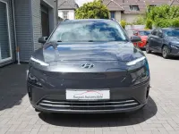 Gebraucht Hyundai Kona 100 kW (136 PS) 2022 Grau SUV