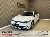 Gebraucht VW Golf VII Life 116 PS (85 kW) 2021 Weiß Kleinwagen
