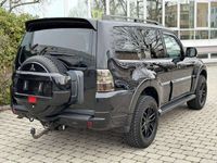 gebraucht Mitsubishi Pajero 3.2 DI-D Invite AUT Klima