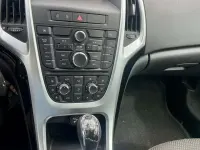 Gebraucht Opel Astra Innovation 160 PS (117 kW) 2011 Blau Kombi