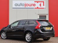 Gebraucht Volvo V60 Momentum 181 PS (133 kW) 2014 Schwarz Kombi