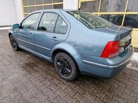 Gebraucht VW Bora Highline 102 PS (75 kW) 2001 Grün Limousine